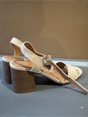 Old Navy Beige Linen-Look Block Heel Slingbacks